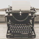 AIに自分のスペックについて1960年代米ブラックユーモアで表現してもらってみた